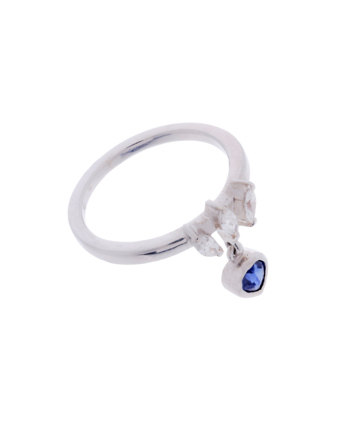 ANILLO DIAMANTES MARQUISSE CON CORAZÓN ZAFIRO
