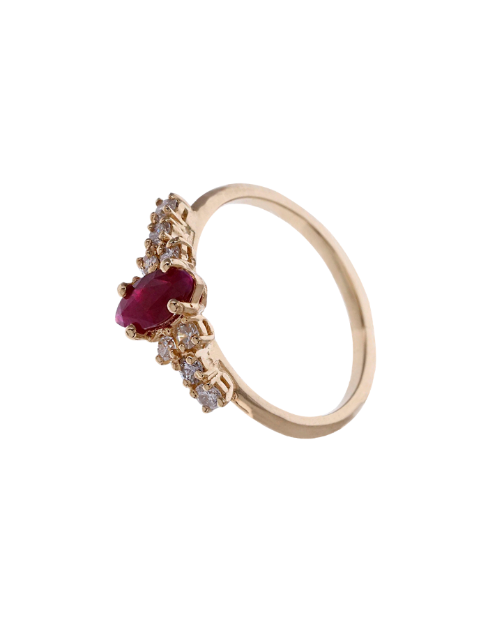 ANILLO RUBÍ MARQUISSE Y DIAMANTES REDONDOS