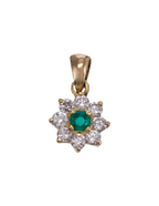 DIJE FLOR ESMERALDA Y PÉTALOS DIAMANTES