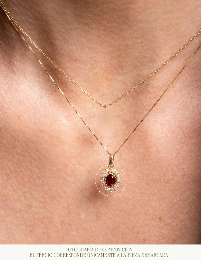 DIJE RUBÍ OVALADO CLUSTER DIAMANTES
